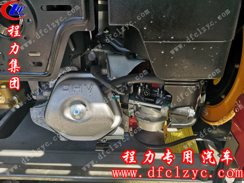 電動(dòng)三輪高壓清洗車(chē)細(xì)節(jié)圖